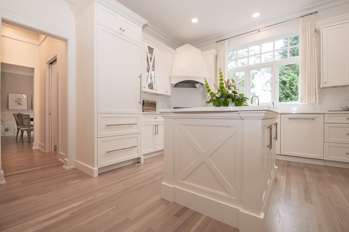 Seaview Kitchen - BC Home Builders Corp